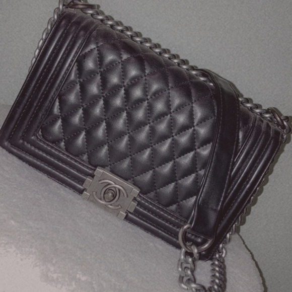 Chanel Handbag - Picture 2 of 2
